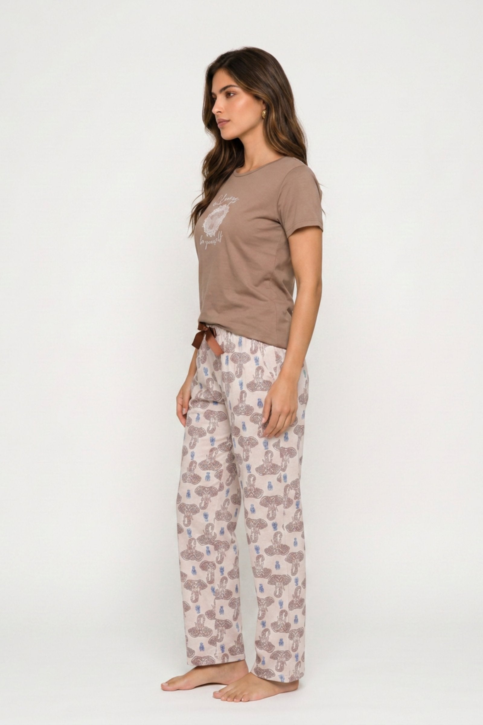 Pijama de dama estampada imagen 3