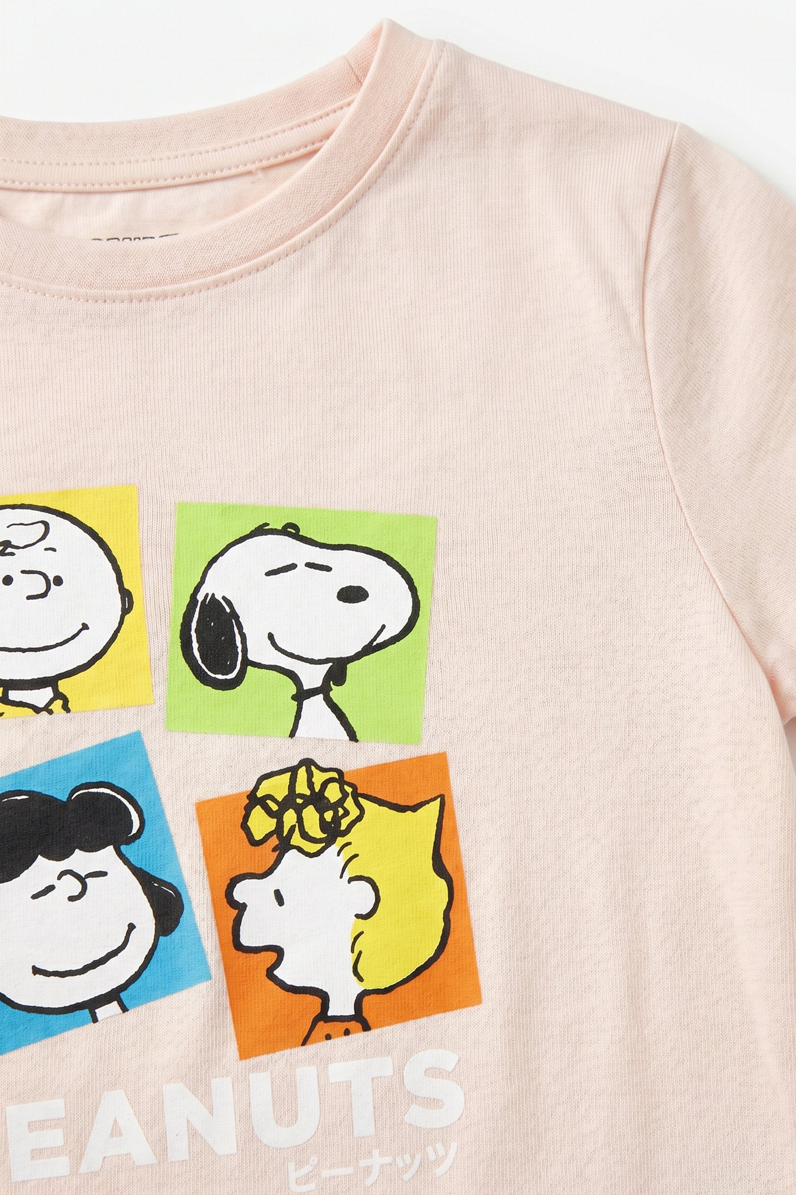 Camiseta de dama snoopy manga corta imagen 4