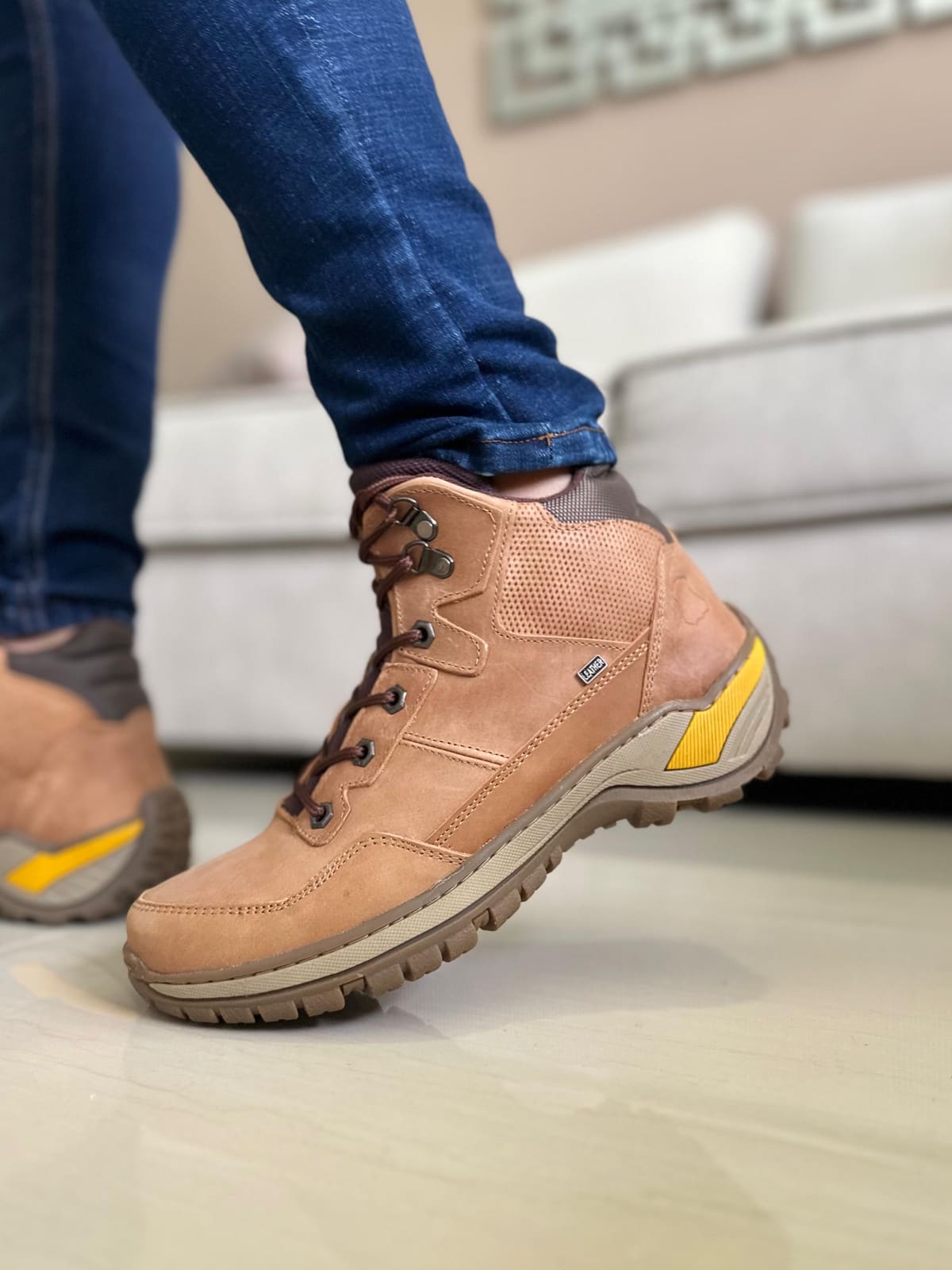 BOTA NESUKI - EN CUERO - PARA HOMBRE 3280 imagen 2