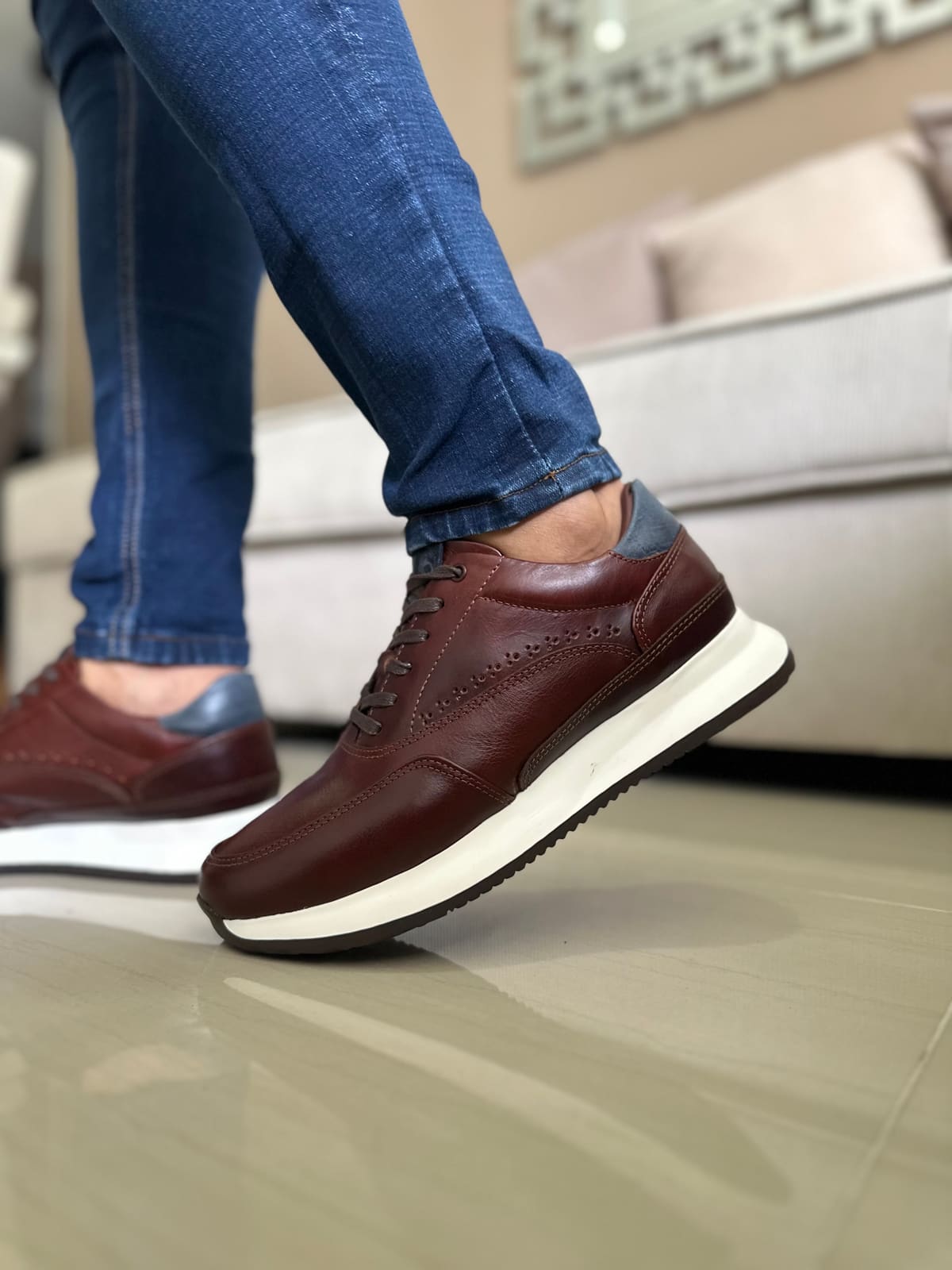 SNEAKERS TOPAXI- CUERO LISO CONAC REF:T15 imagen 2