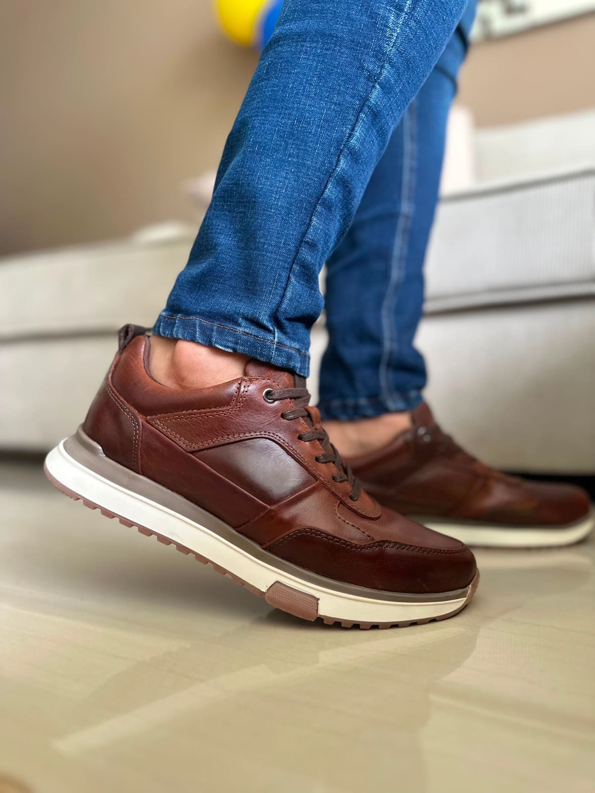 SNEAKERS TUW EN CUERO-REF: 2091 CANELA imagen 2