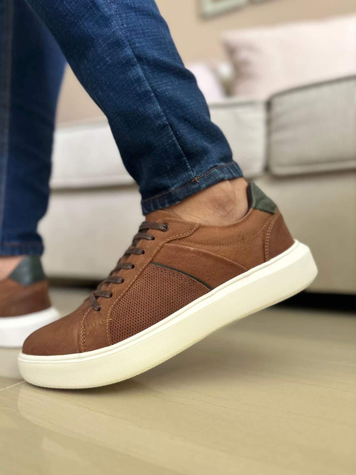 SNEAKER OLISE - EN CUERO - PARA HOMBRE - REF: 3220 CXV imagen 2