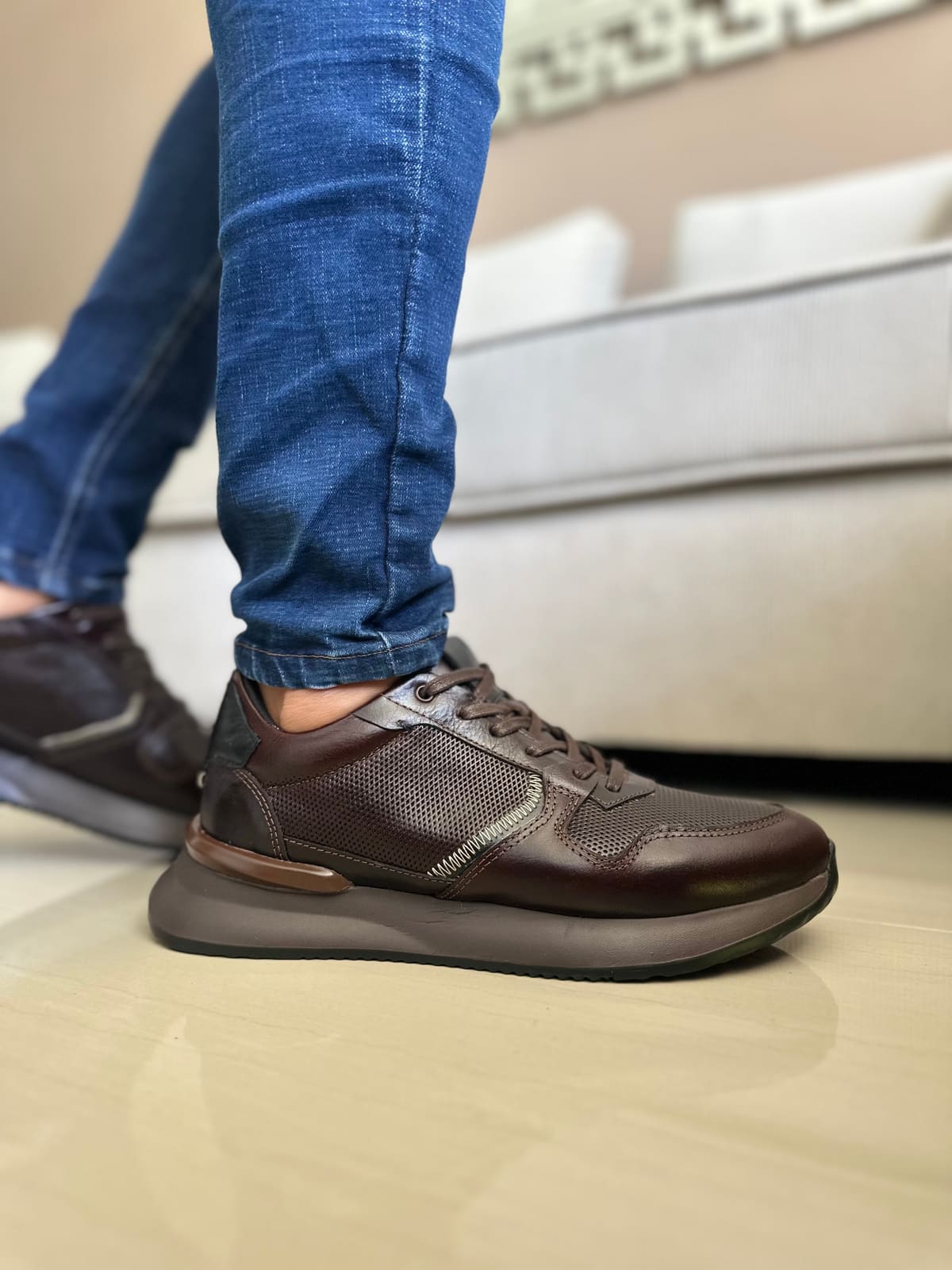 SNEAKER POLTER - EN CUERO - PARA HOMBRE - REF: T-06 imagen 2