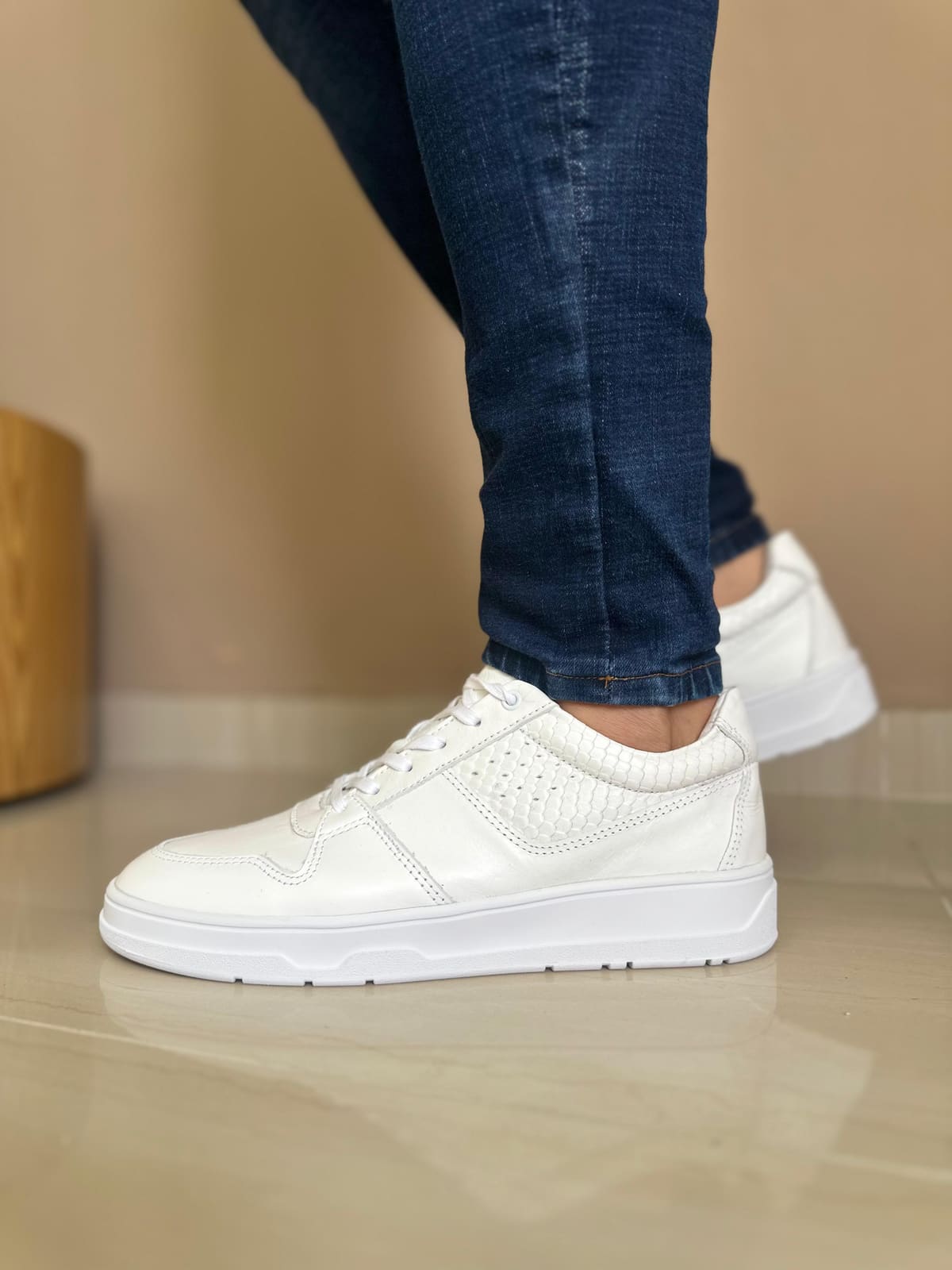 SNEAKER - EN CUERO - PARA HOMBRE REF: PLANO BLANCO imagen 2