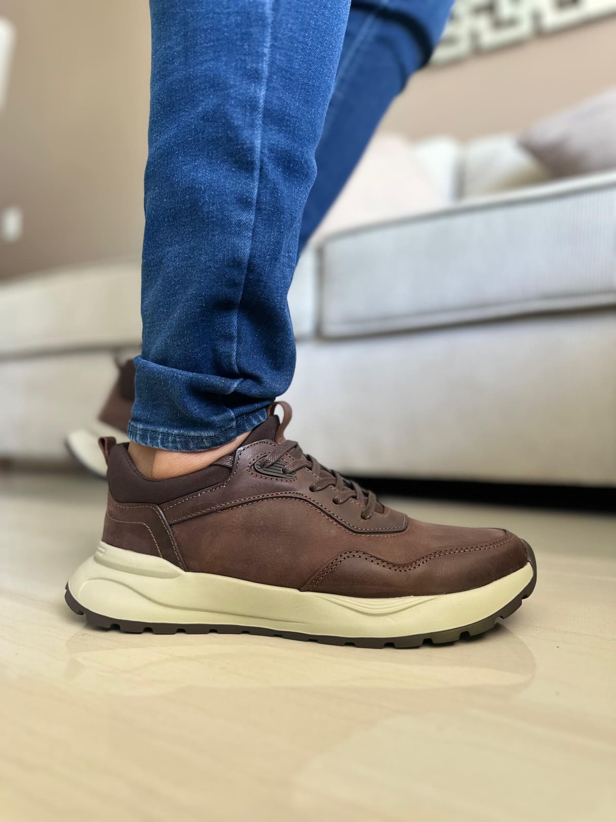 SNEAKERS BIN -CUERO REF: 3308 CAFE imagen 2
