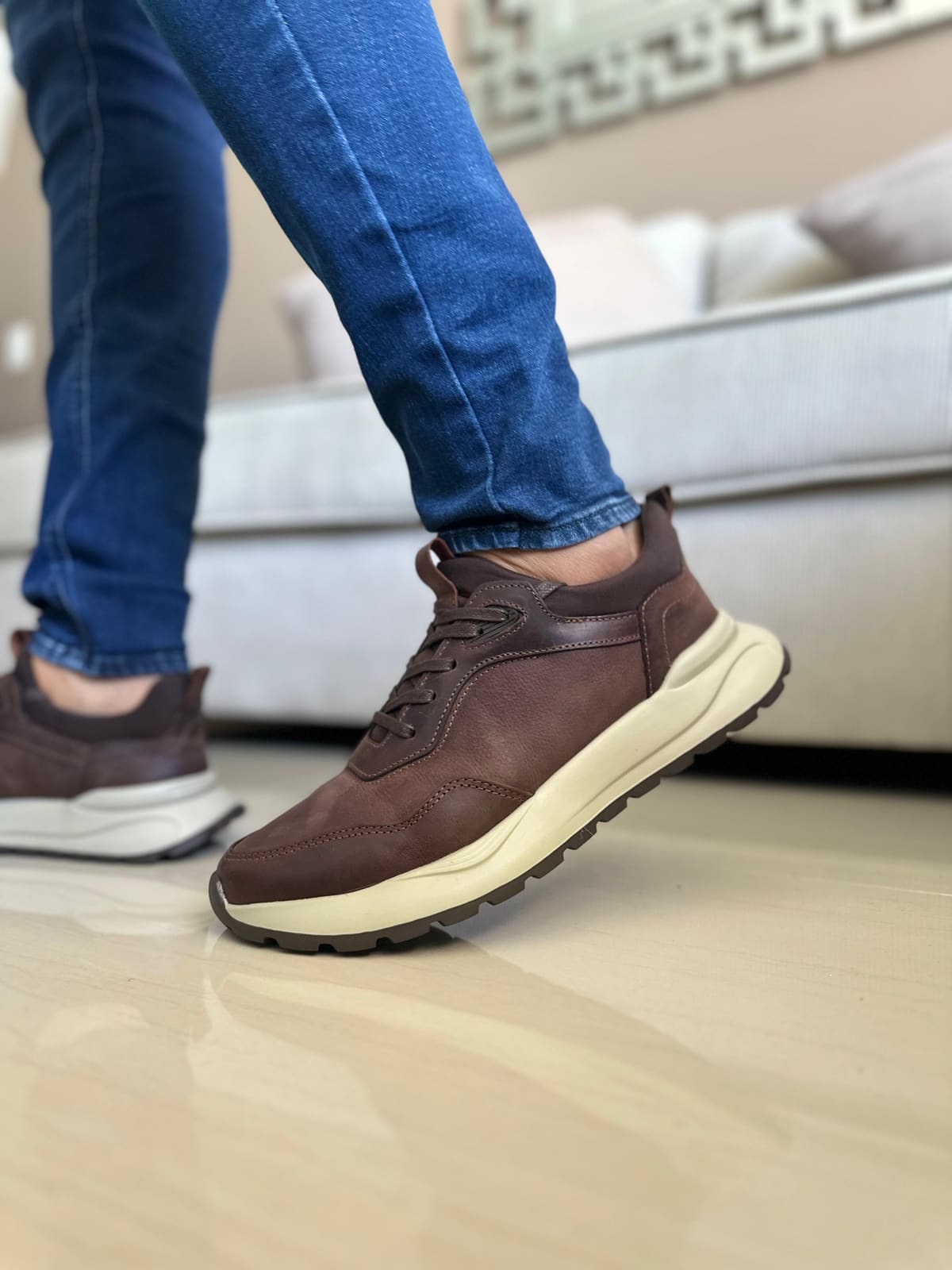 SNEAKERS BIN -CUERO REF: 3308 CAFE imagen 4
