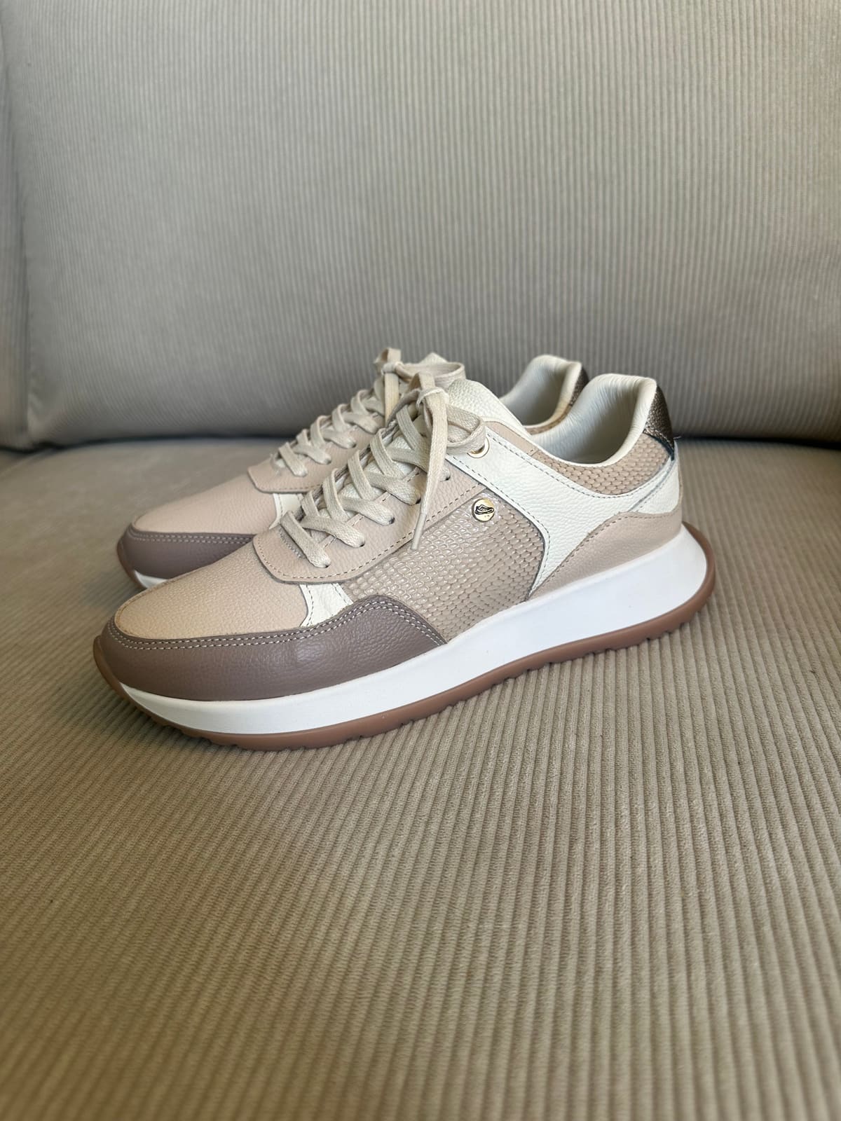 SNEAKER CHIKA - EN CUERO - PARA DAMA - REF:223 imagen 2
