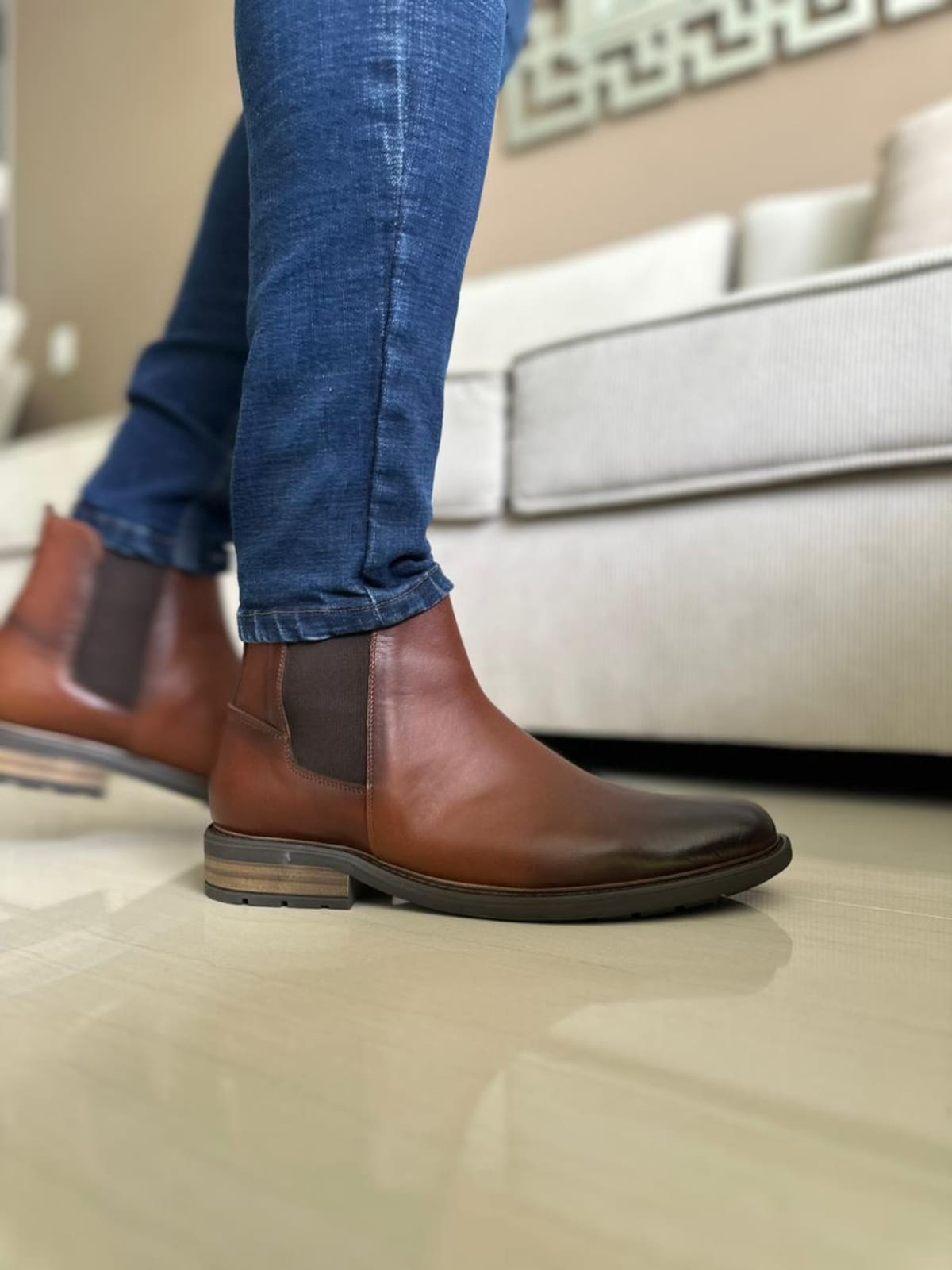 BOTA LOCK - EN CUERO - PARA HOMBRE REF:1900 MIEL imagen 2