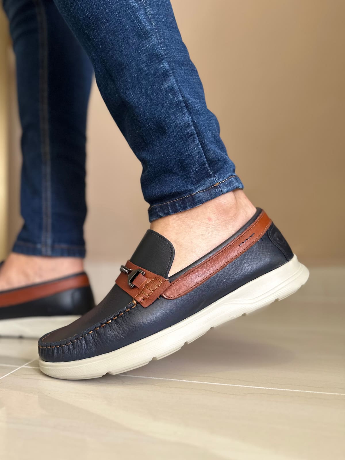 APACHE PARKIN - EN CUERO - PARA HOMBRE REF:983 imagen 3