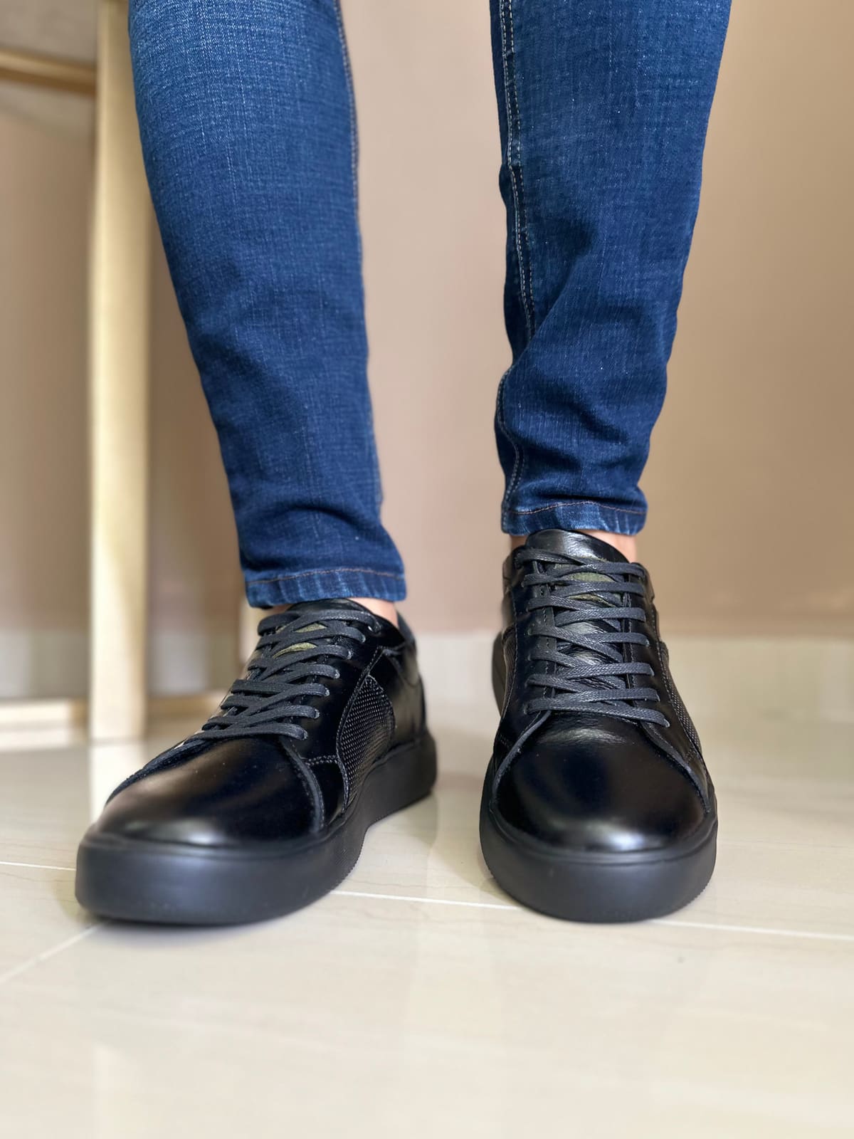 SNEAKER TOREC - EN CUERO - PARA HOMBRE - REF: SPN 3220 imagen 3
