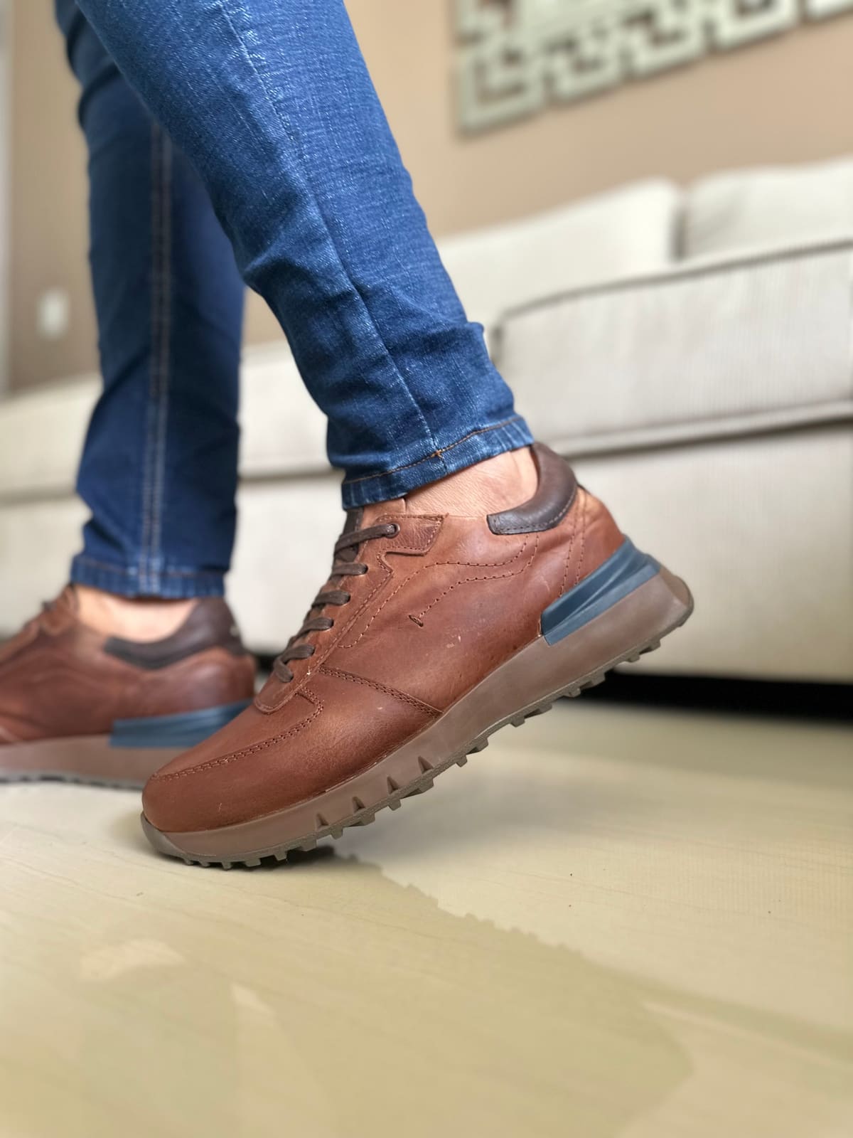 SNEAKER AZUL-CUERO REF:3315 imagen 2