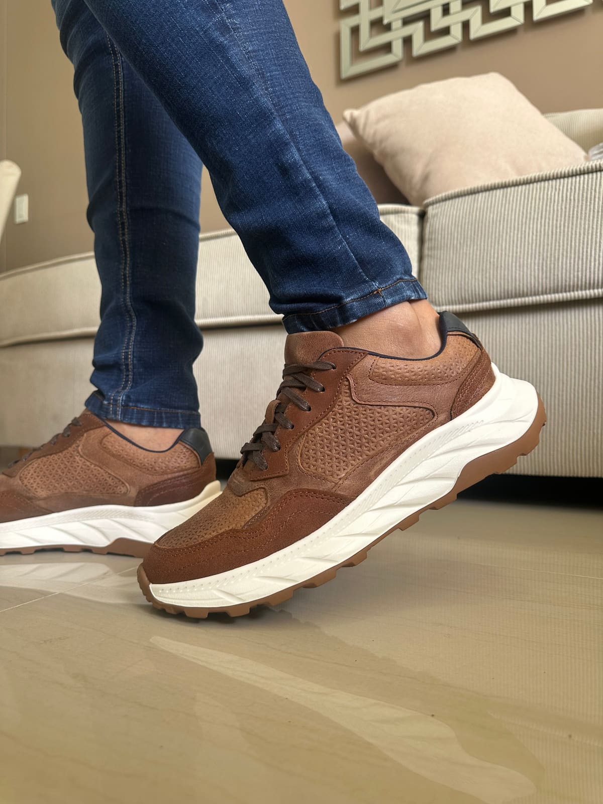 SNEAKERS CRIL- CUERO VACUNO NEGRO-REF TINJACA imagen 4