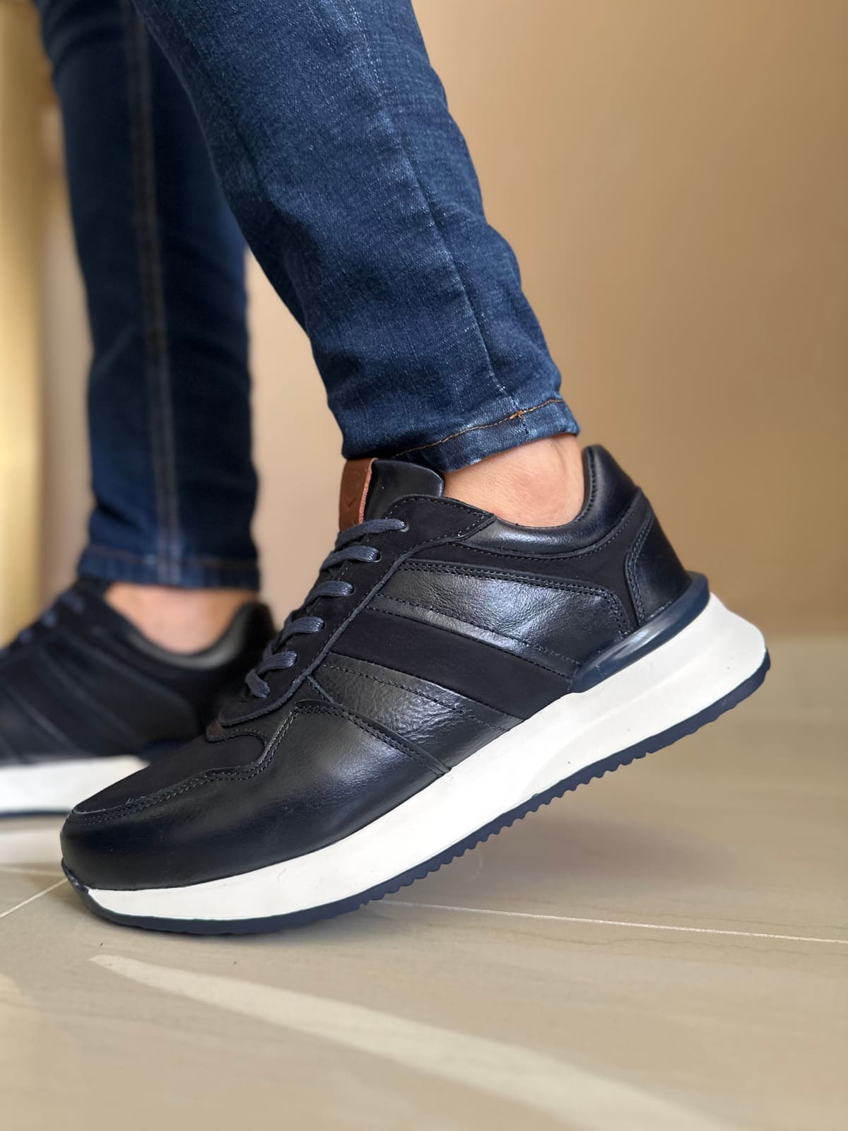 SNEAKER DJANGO - EN CUERO - PARA HOMBRE REF: 934 imagen 2