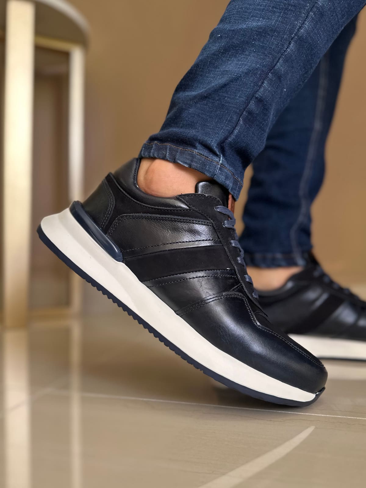 SNEAKER DJANGO - EN CUERO - PARA HOMBRE REF: 934 imagen 4