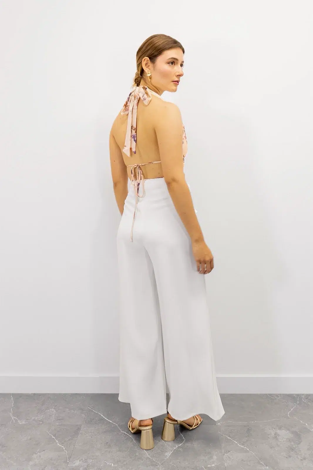 Blusa Escote Drapeado Halter Flores imagen 5