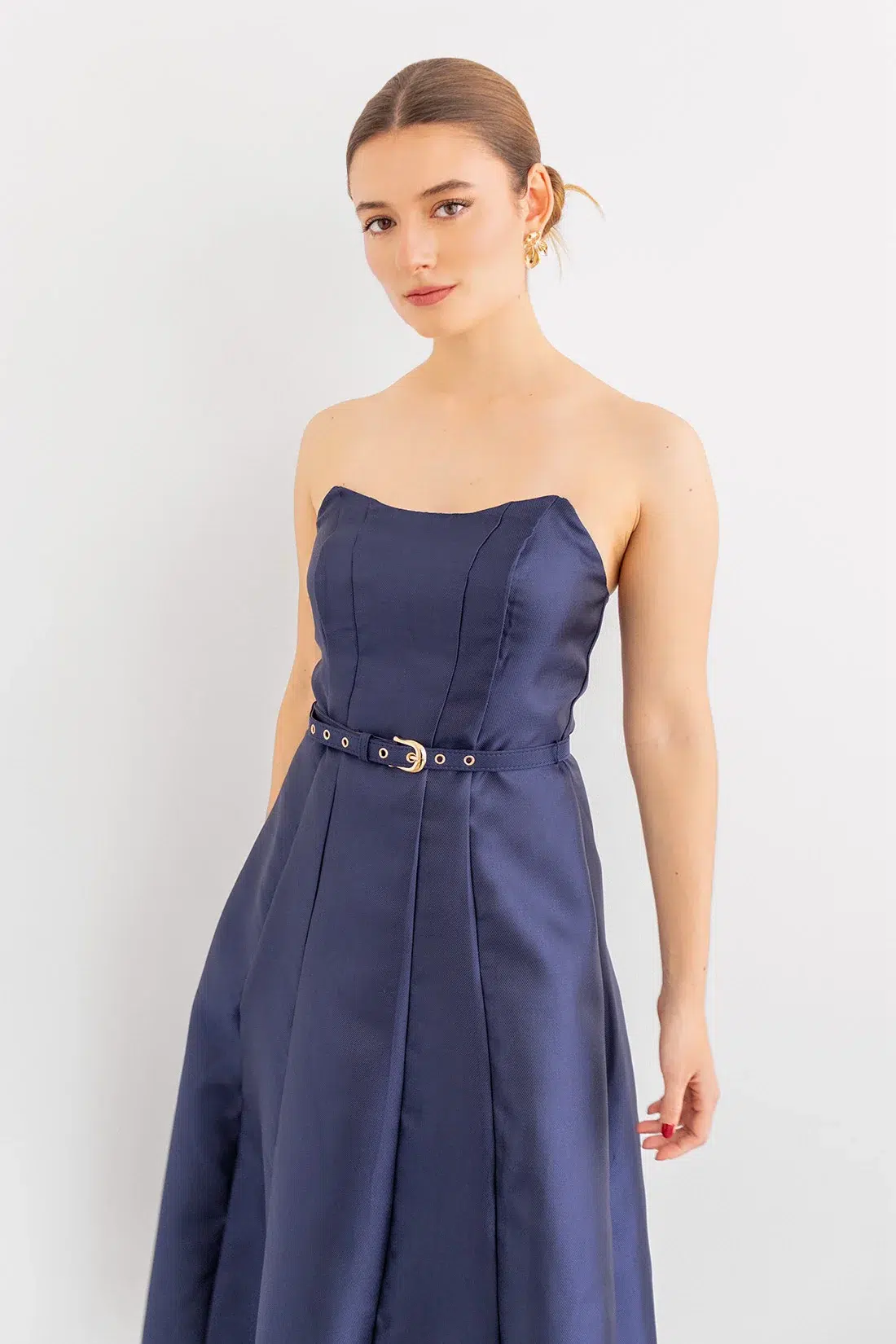 Vestido Midi Strapless con Cinturon Azul imagen 3