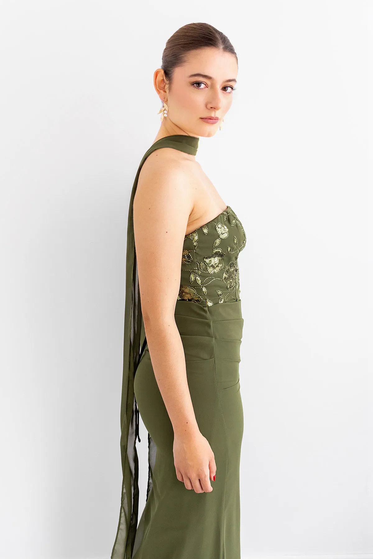 Vestido Falda en Velo Top Bordado Brillo Olivo imagen 4