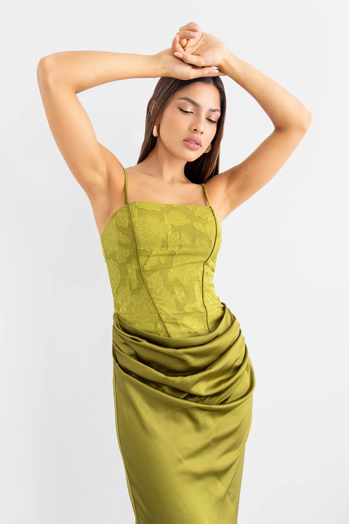 Vestido Falda en Satin Top Textura Pistacho imagen 3