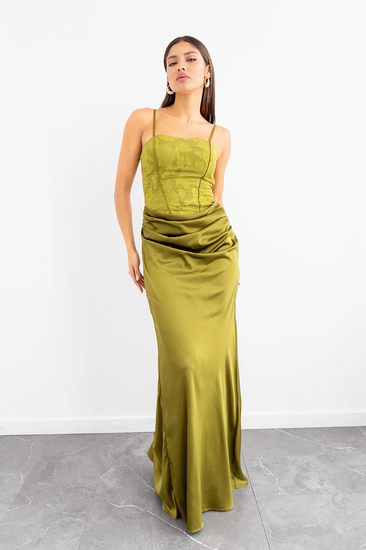 Vestido Falda en Satin Top Textura Pistacho imagen 4