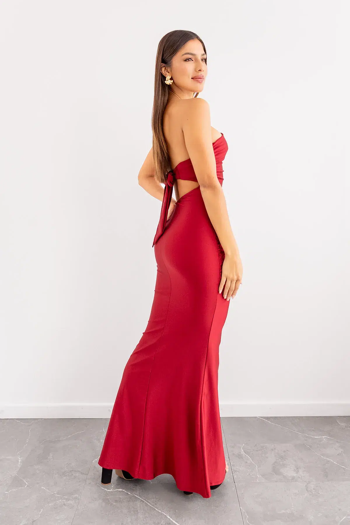 Vestido Asimetrico Lazo Espalda Vinotinto imagen 2