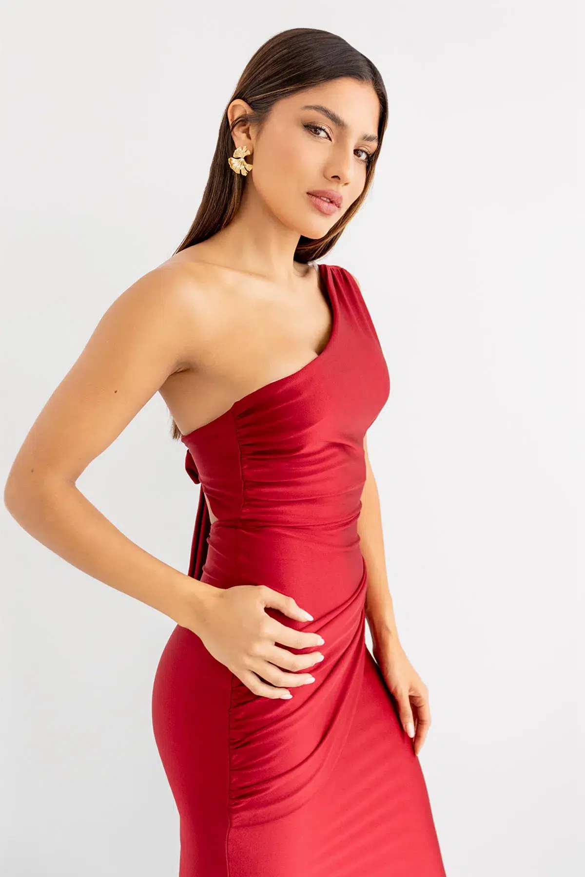 Vestido Asimetrico Lazo Espalda Vinotinto imagen 3