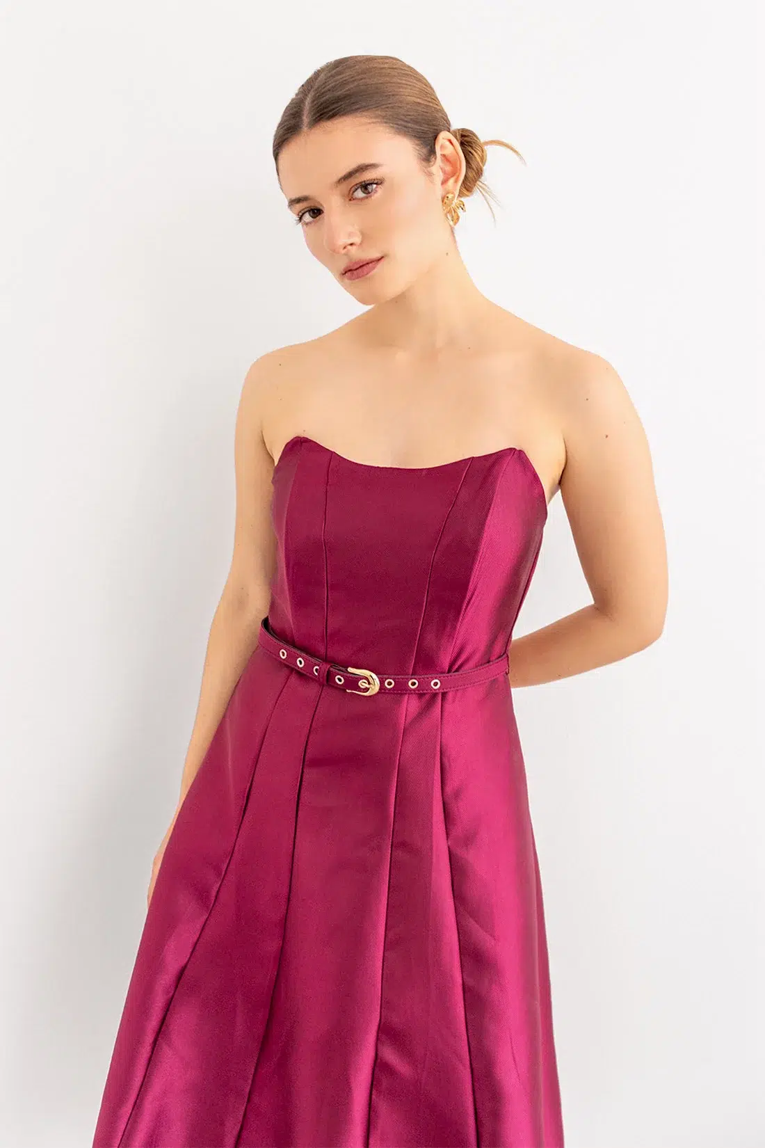 Vestido Midi Strapless con Cinturon Vino imagen 2