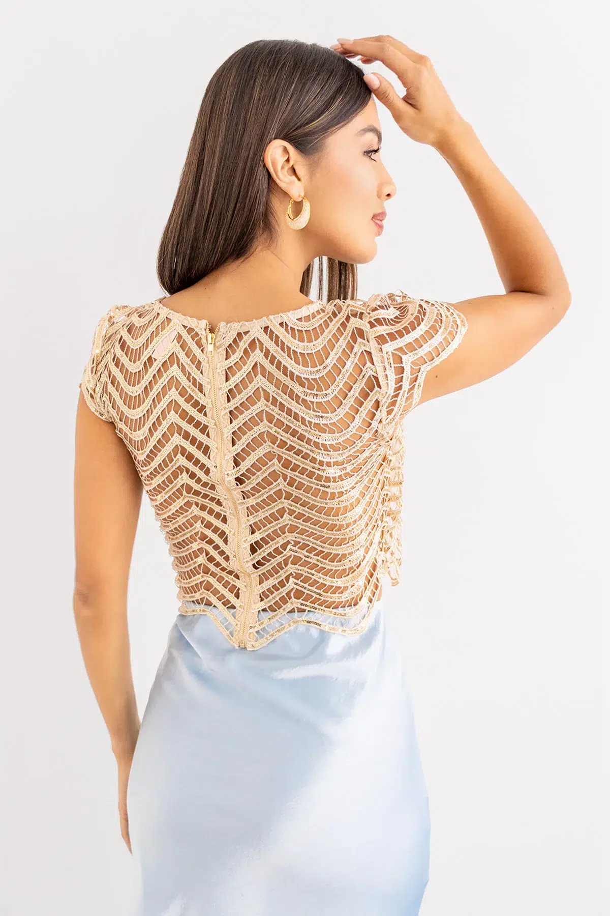Crop Top Diseño Brillo Dorado imagen 2