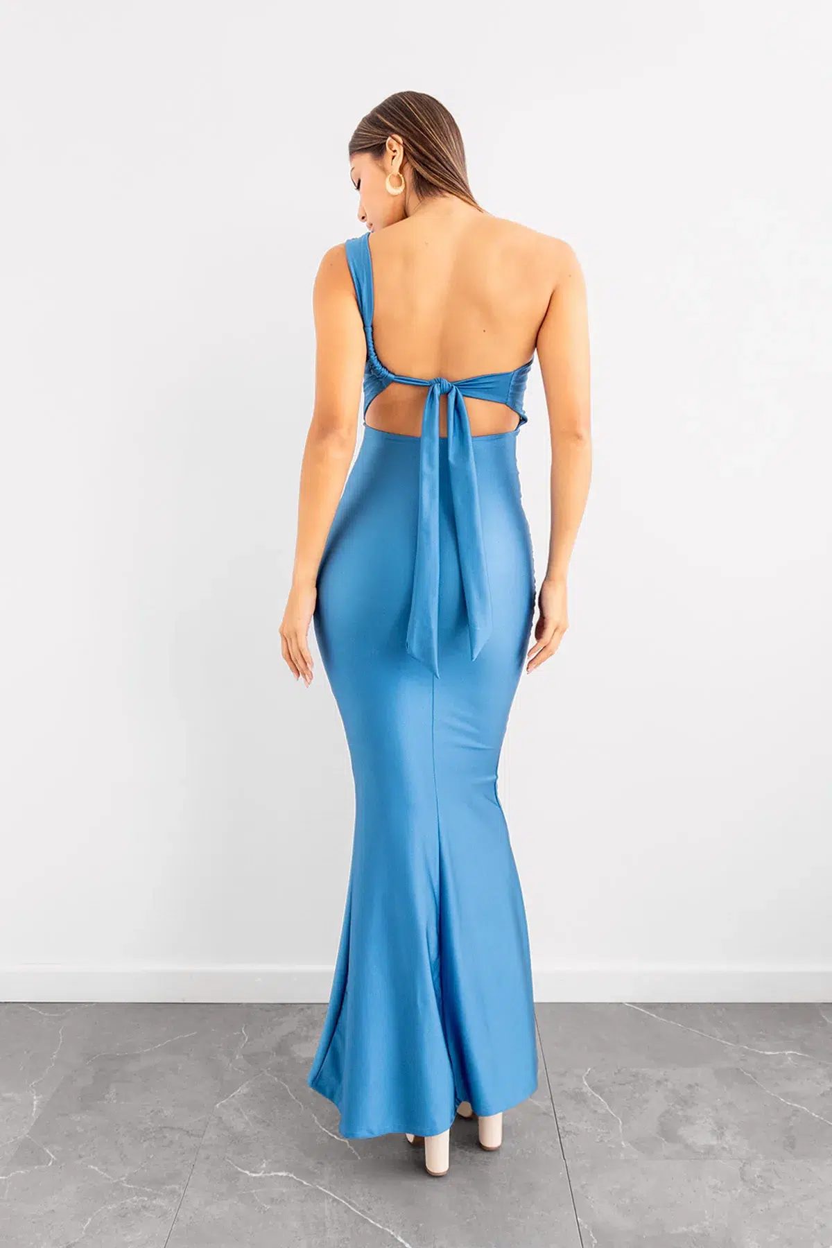 Vestido Asimetrico Lazo Espalda Azul Marino imagen 2