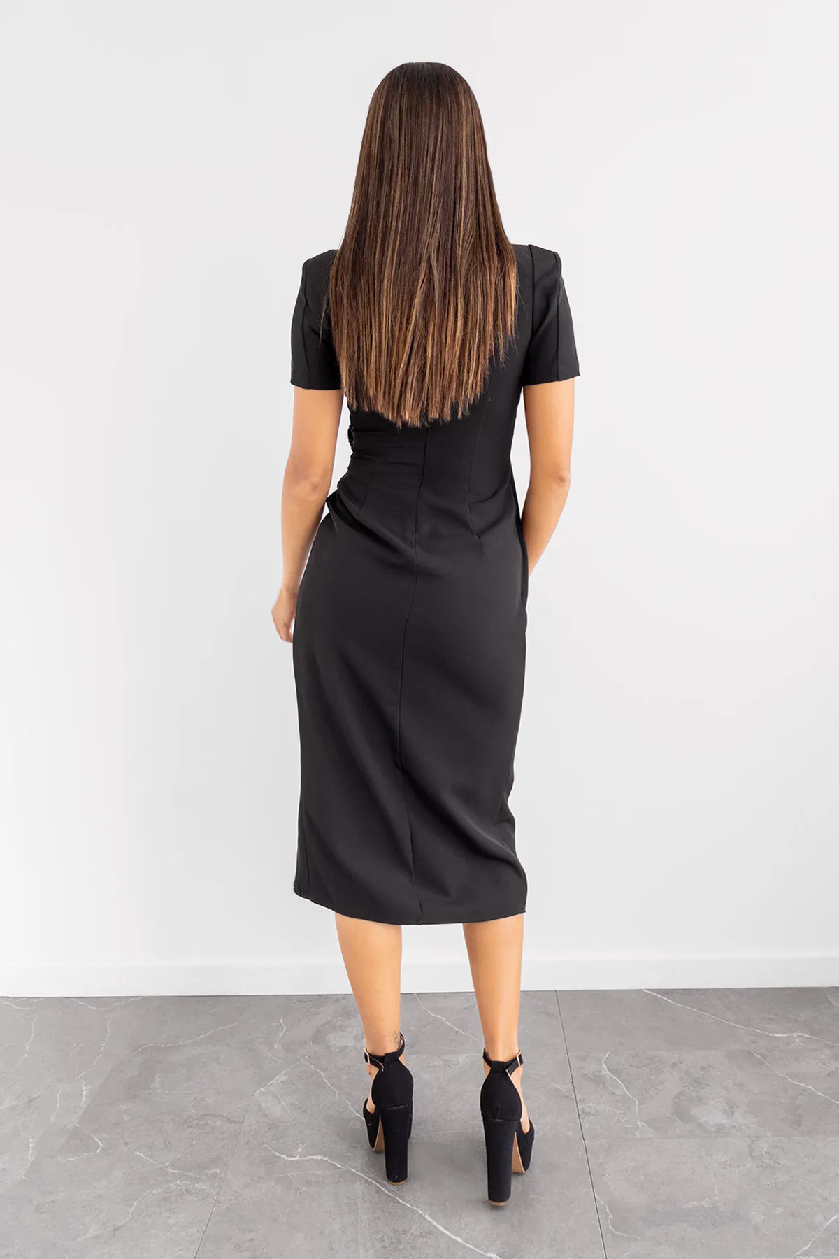 Vestido Recto con Flor Manga Corta Negro imagen 2