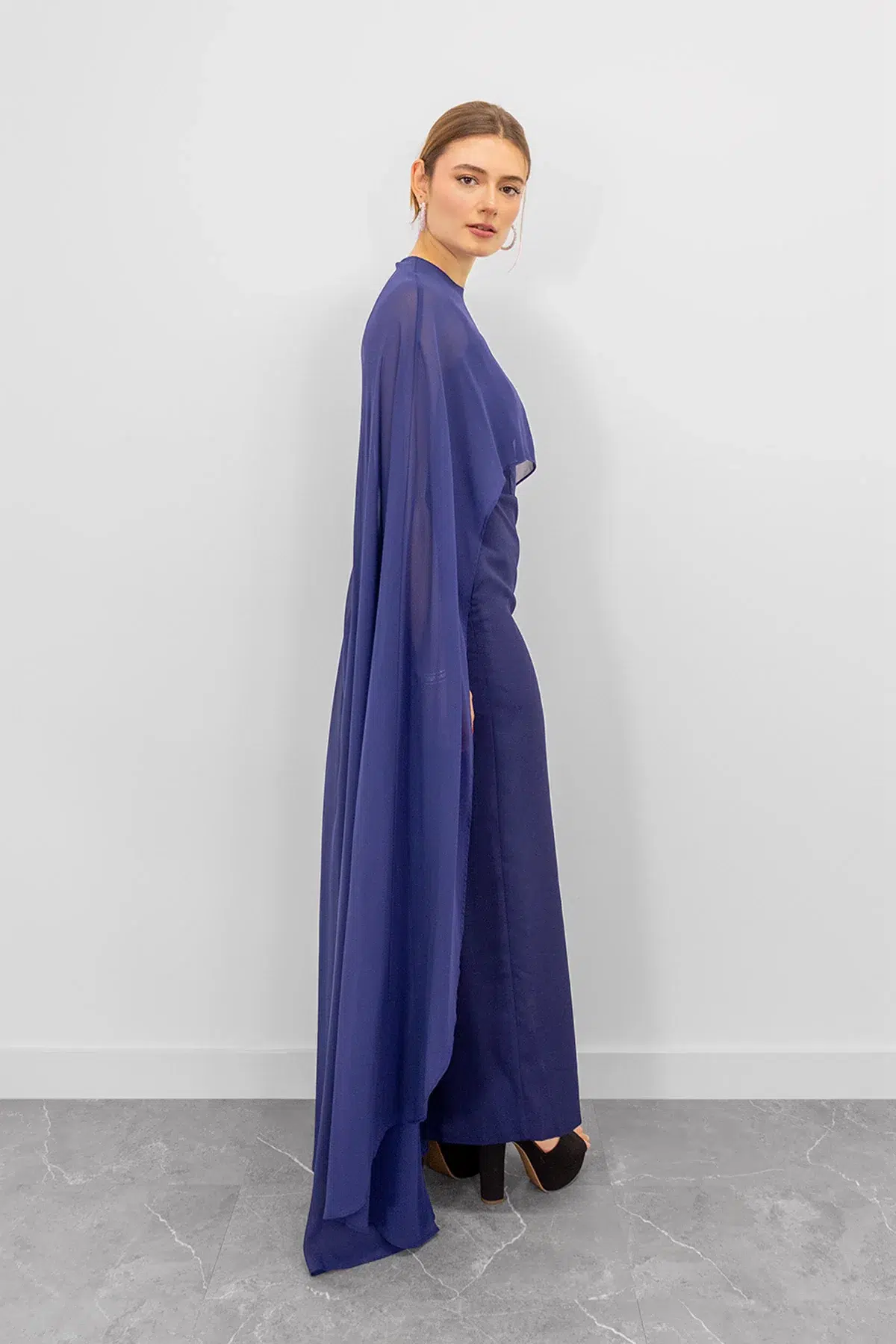 Vestido Largo con Capa Larga Azul imagen 3
